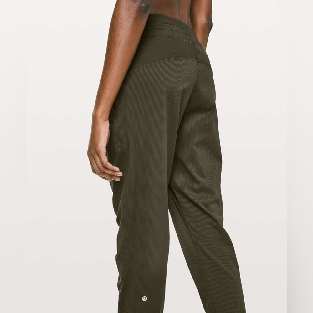 Lululemon Dance Studio Joggers Dark Olive 29’ (Size 10)